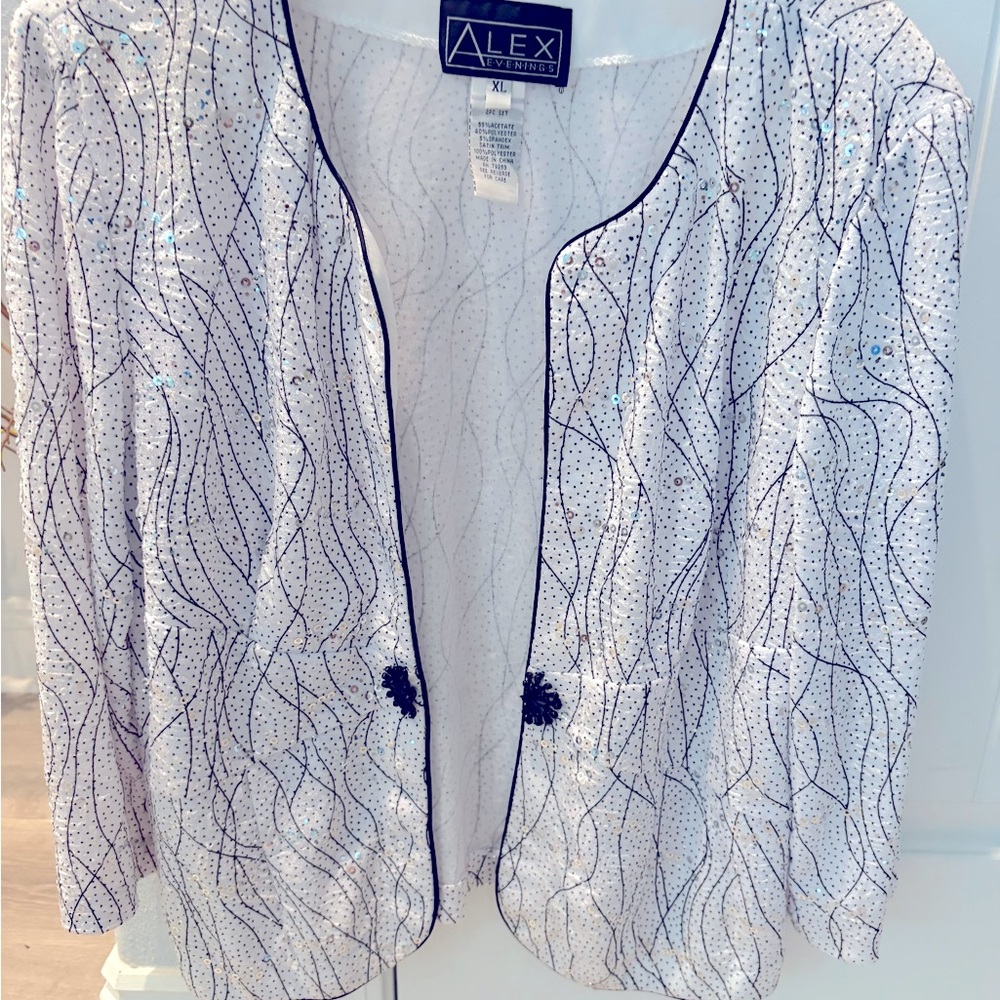 Alex Evenings Elegant White and Blue Jacket